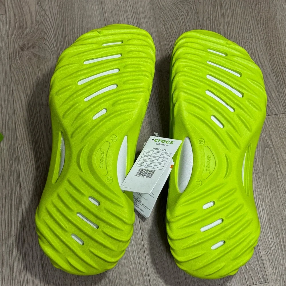 Crocs Echo Wave Lime Punch Volt Men Size 8, 9, 10, 11, 12 New Sandals Slipper - Picture 6 of 11